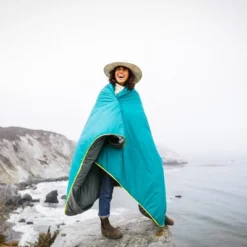 Lightspeed Outdoors Sundown Camp Quilt, Camping Blanket, Teal -Coleman Shop GUEST d0e7c5ad cc45 4173 b59d e5f730bc122c