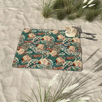 Holli Zollinger ZARAH BUTTERFLY Picnic Blanket - Deny Designs 2 Holli Zollinger ZARAH BUTTERFLY Picnic Blanket - Deny Designs - Image 2